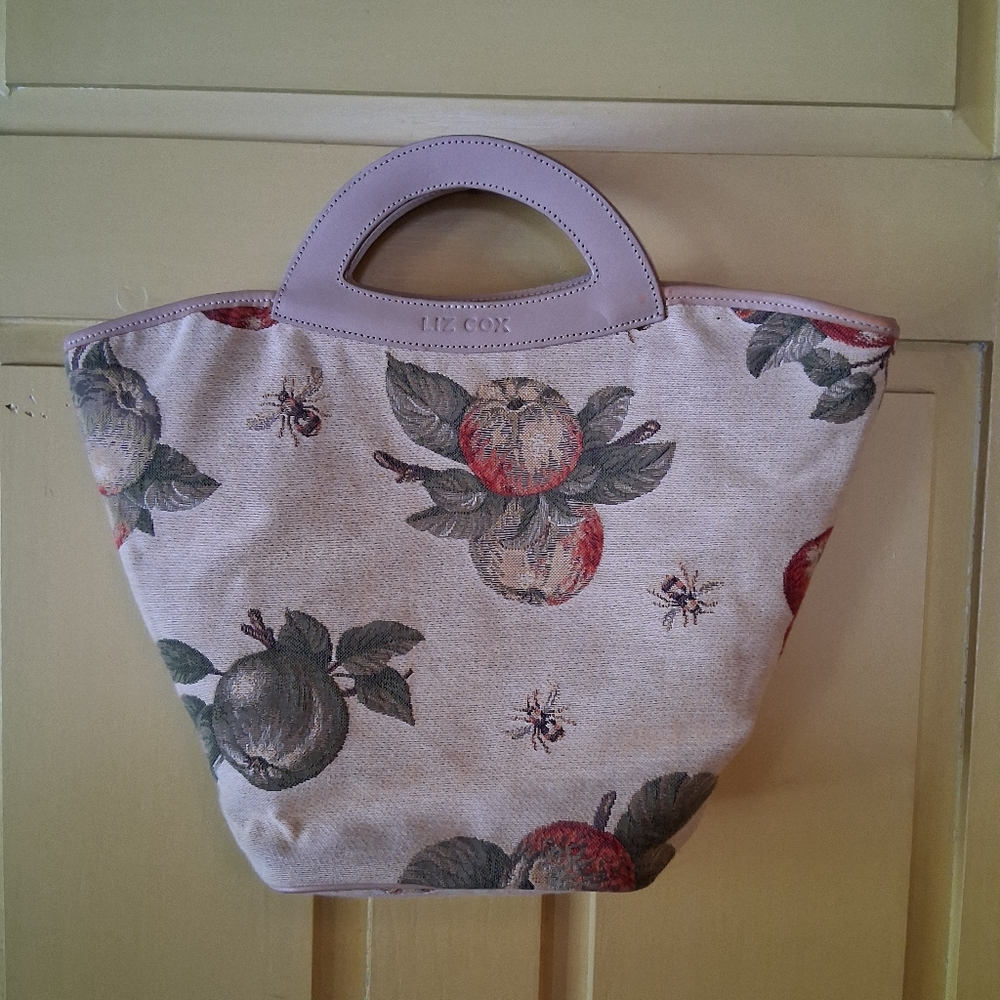 Liz Cox Vintage Apple And Bee Pattern Tapestry Flat Bottom Purse Tote